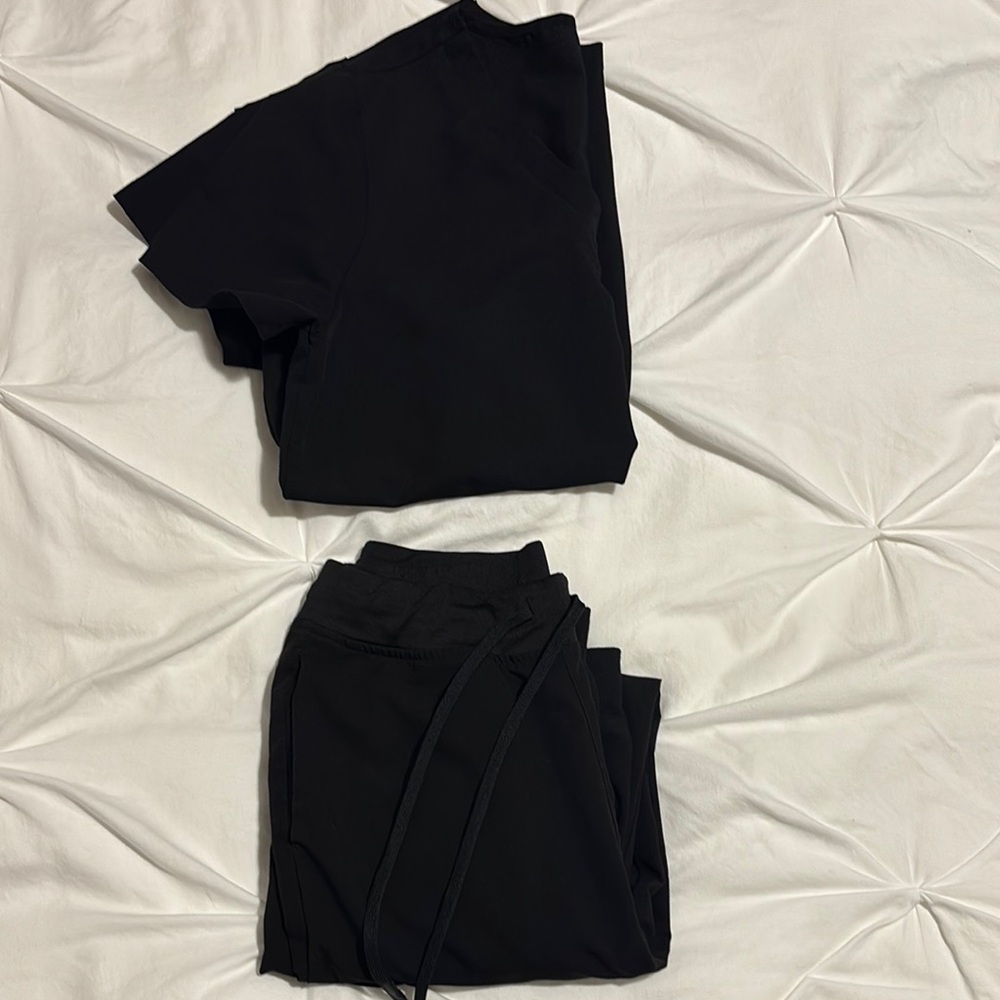 Women’s black Mandala scrub set